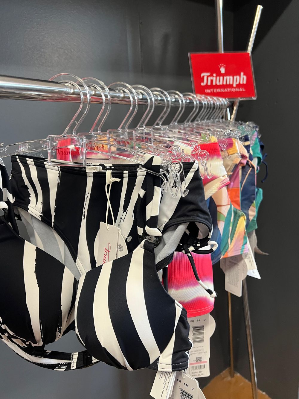 S9544 COSTUMI E FUORI ACQUA DONNA  TRIUMPH